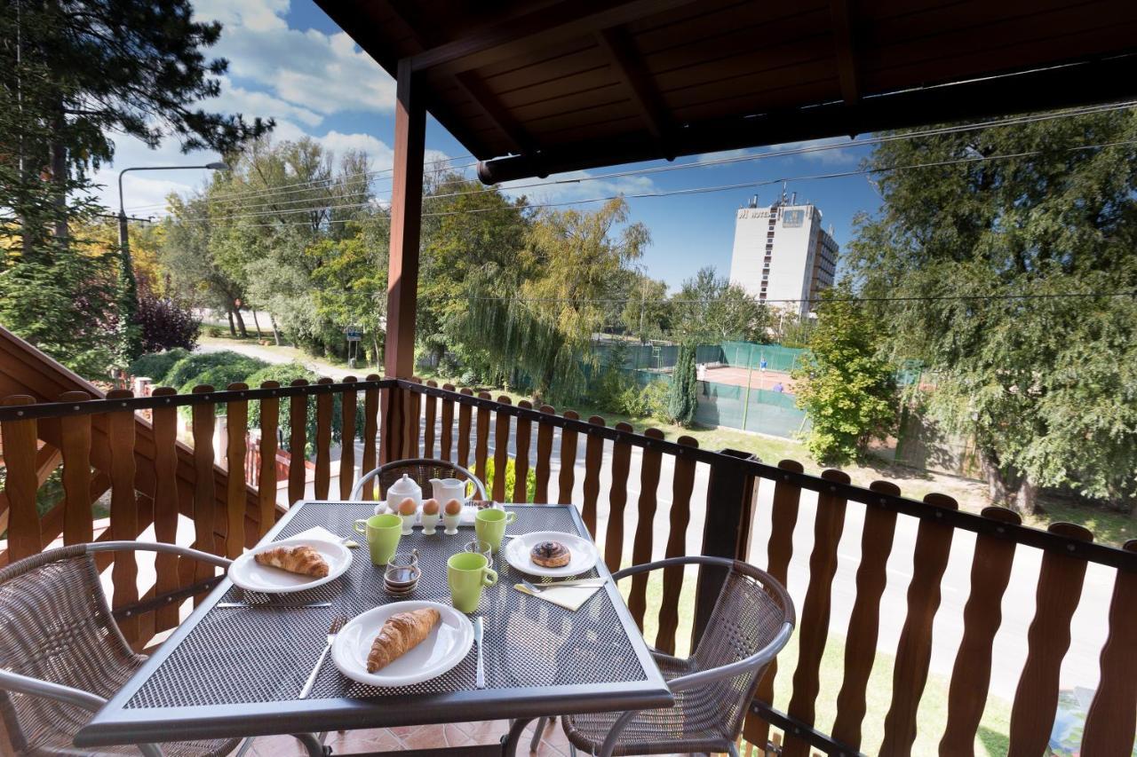 Holiday House Siófok Eksteriør bilde